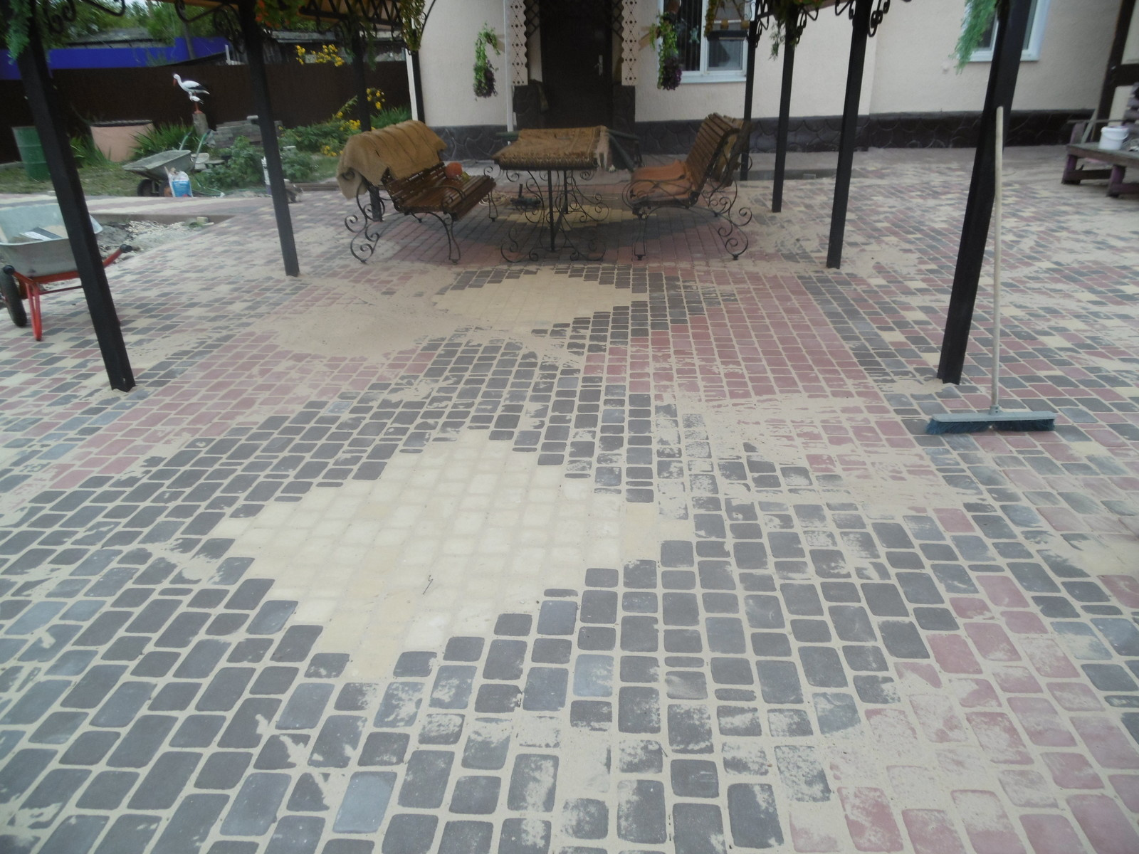 Квартиры и коттеджи