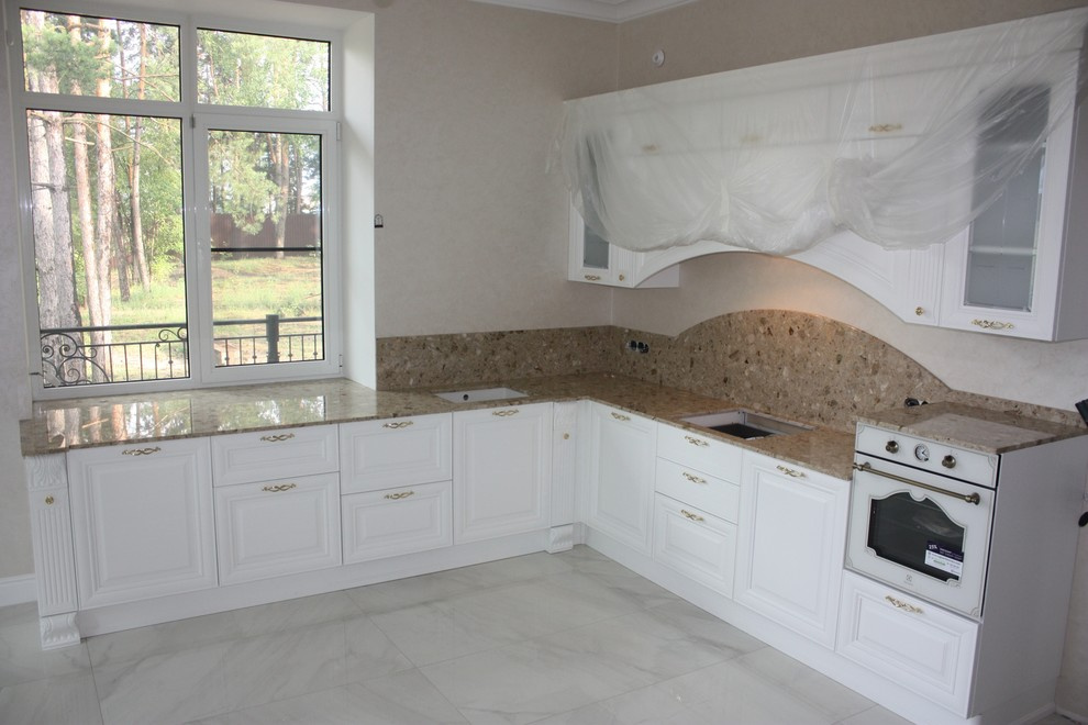 Столешница из агломрамора Santa Margherita (Италия)  декор BRECCIA AURORA