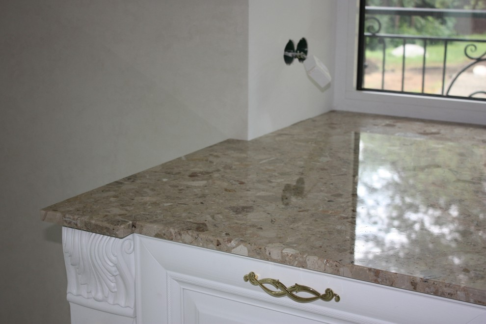 Столешница из агломрамора Santa Margherita (Италия)  декор BRECCIA AURORA