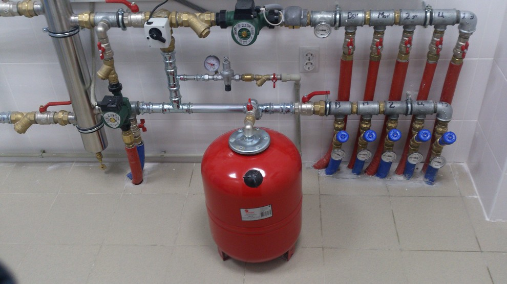 трехэтажный офис