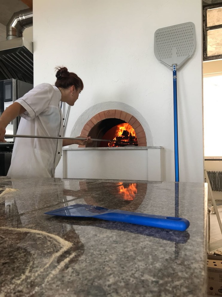 Печь в ресторане Море-Гриль. г. Ялта