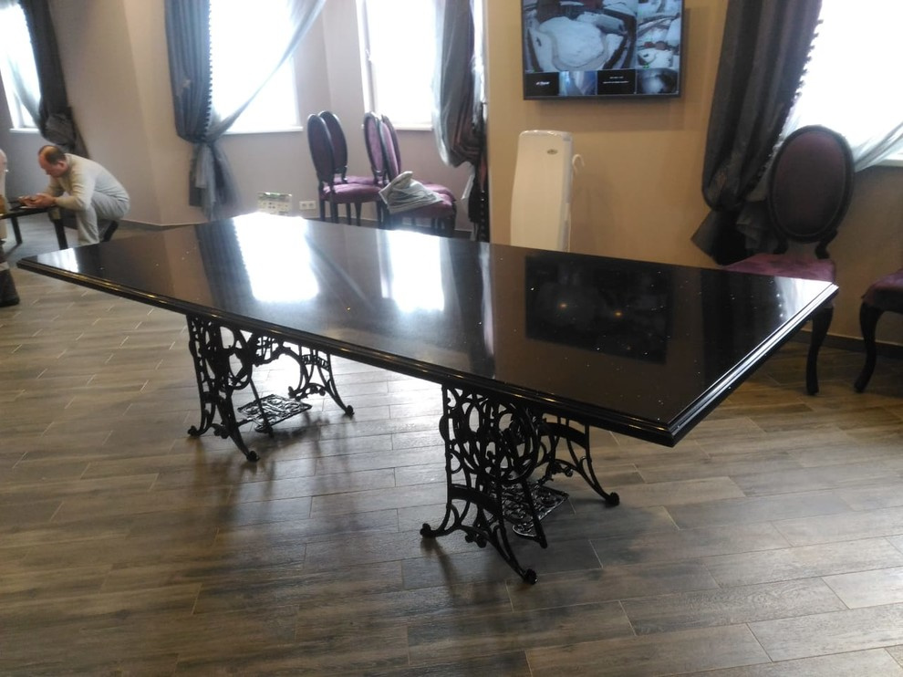 Обложка проекта: Кварцевые столешницы! Кухня в контрастных оттенках!