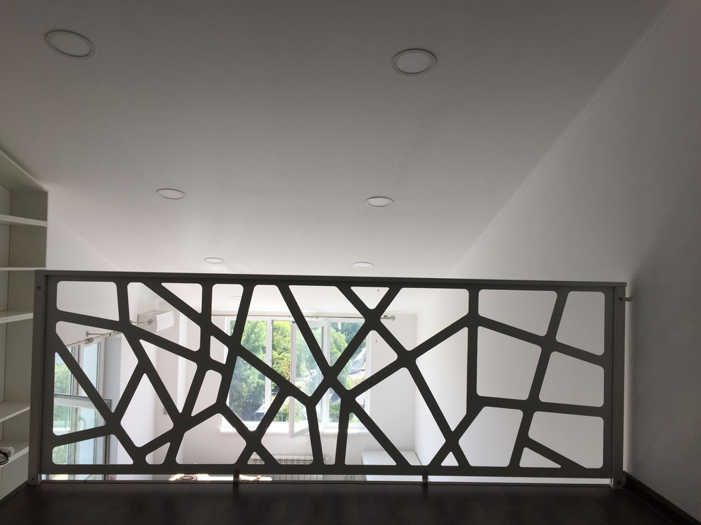 Перила двухуровневой квартиры