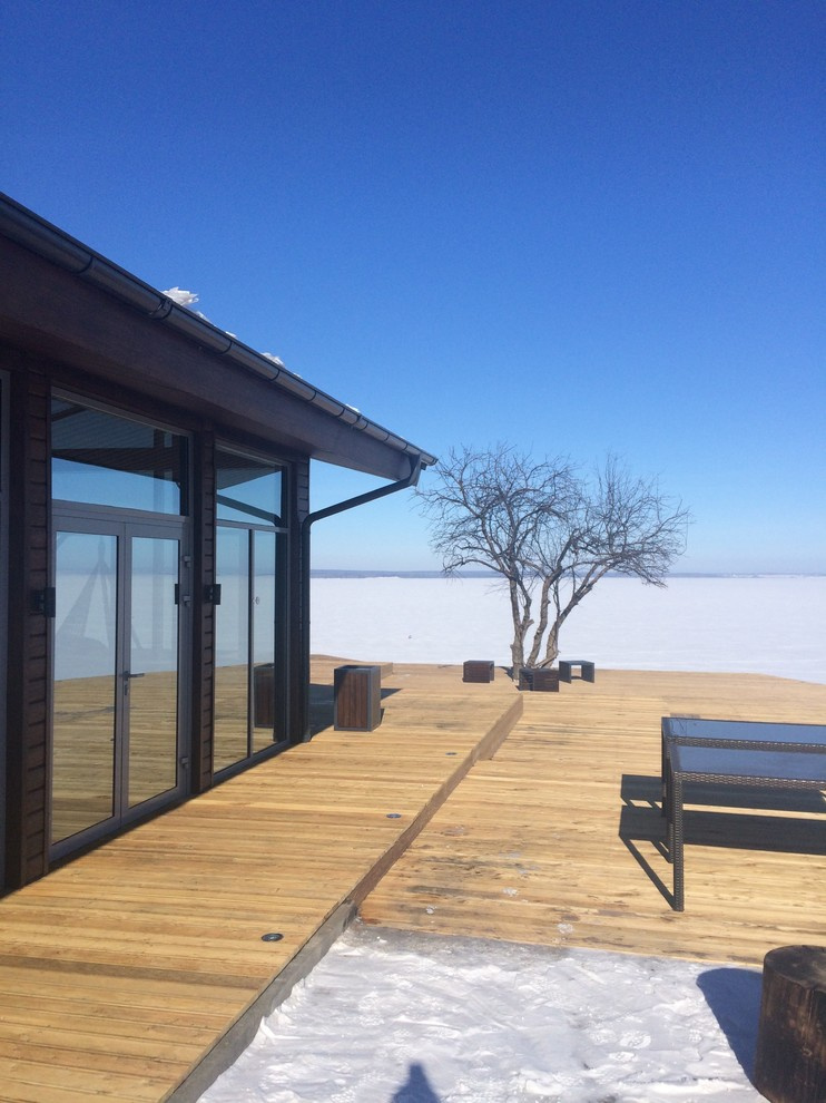 Дом на высоком берегу Волги