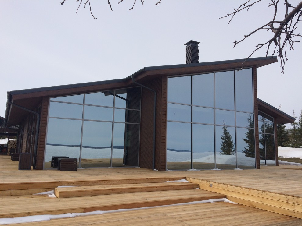 Дом на высоком берегу Волги