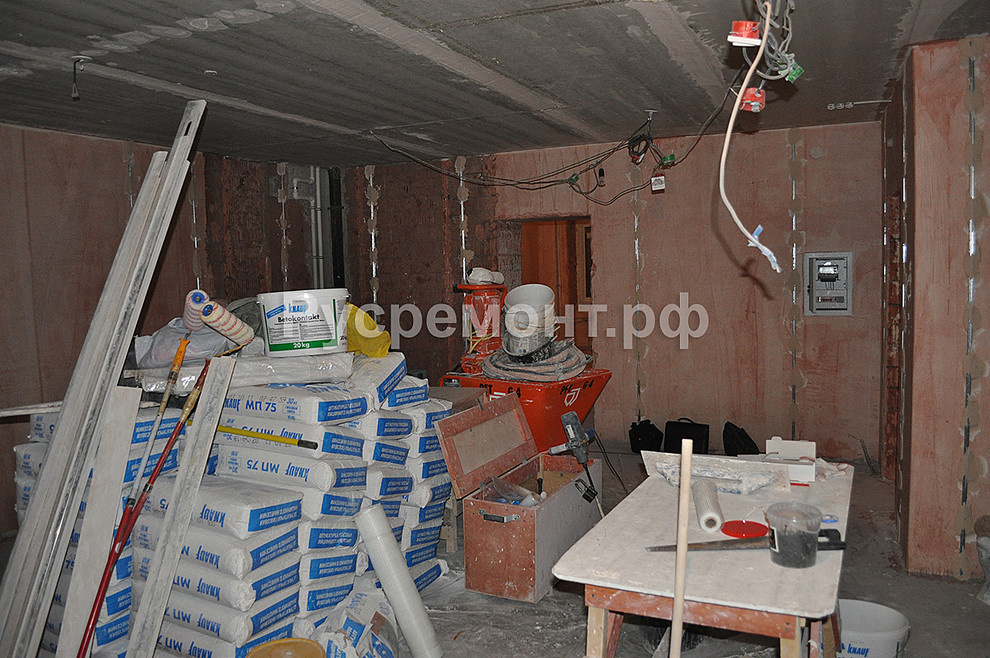 Ход ремонтных работ на Комендантском 53