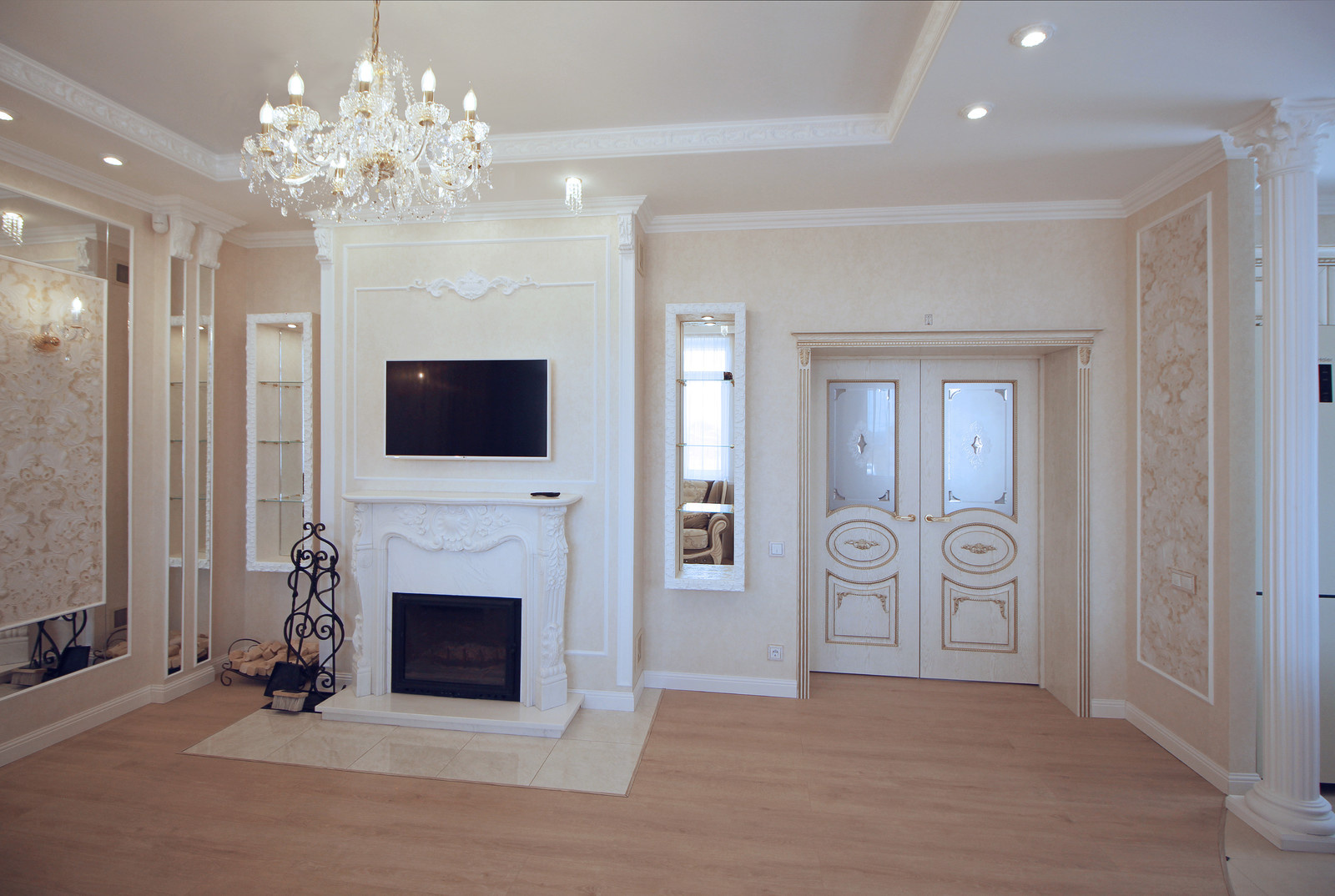 Двухэтажный дом "Светлая классика"