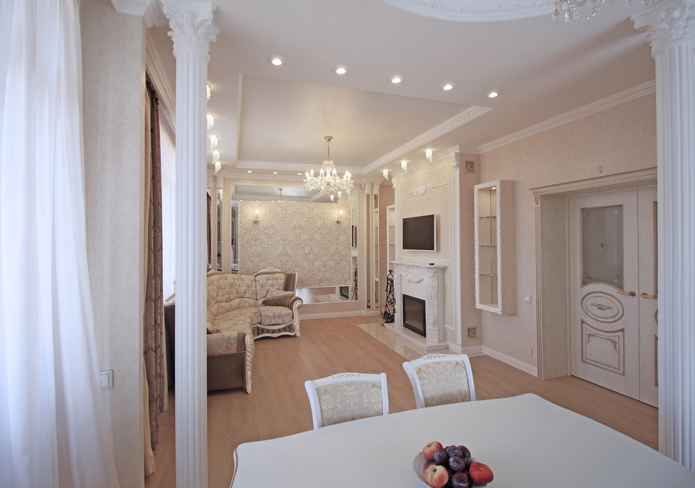 Двухэтажный дом "Светлая классика"