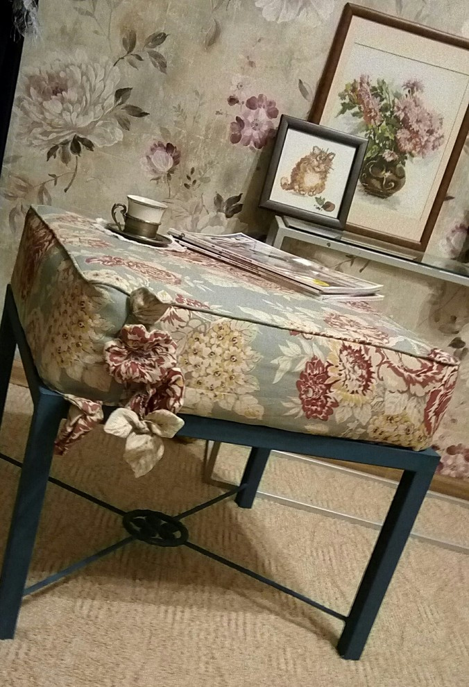 Строительство дома у пруда с лебедями