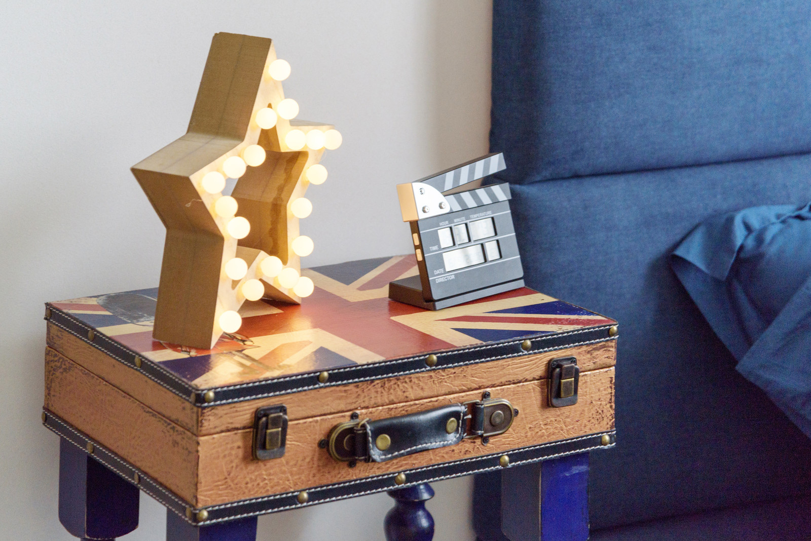 Стол чемодан Лондон