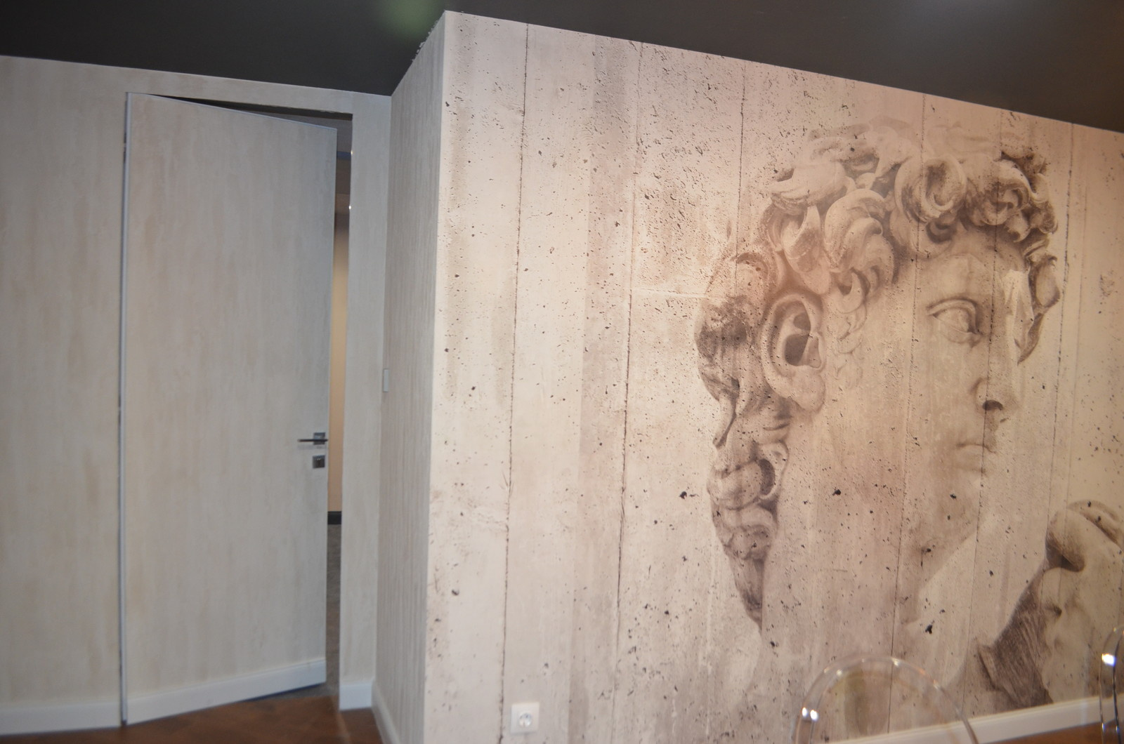 Скрытый двери в натуральном шпоне