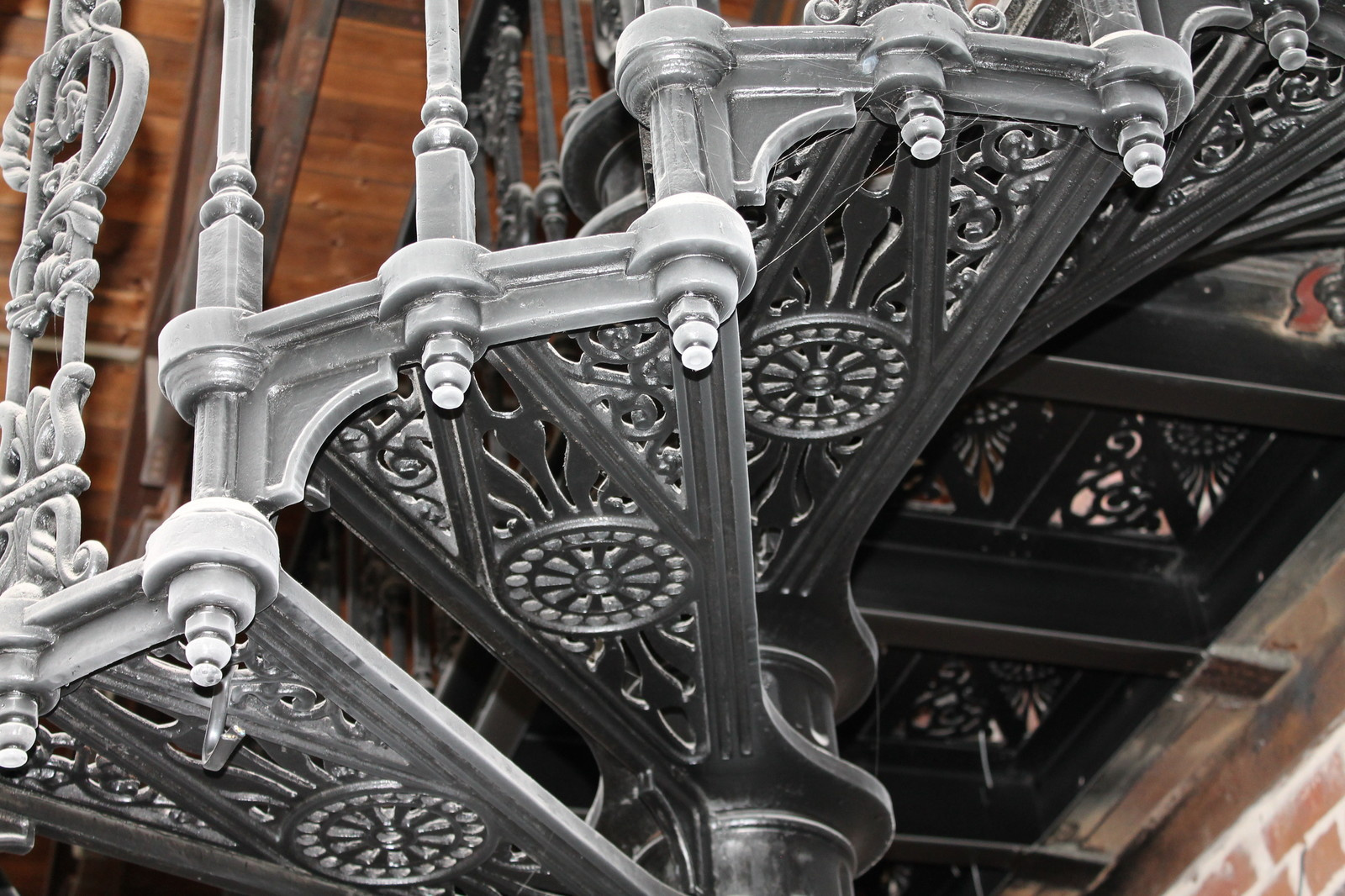 Арт Хаус. Азов