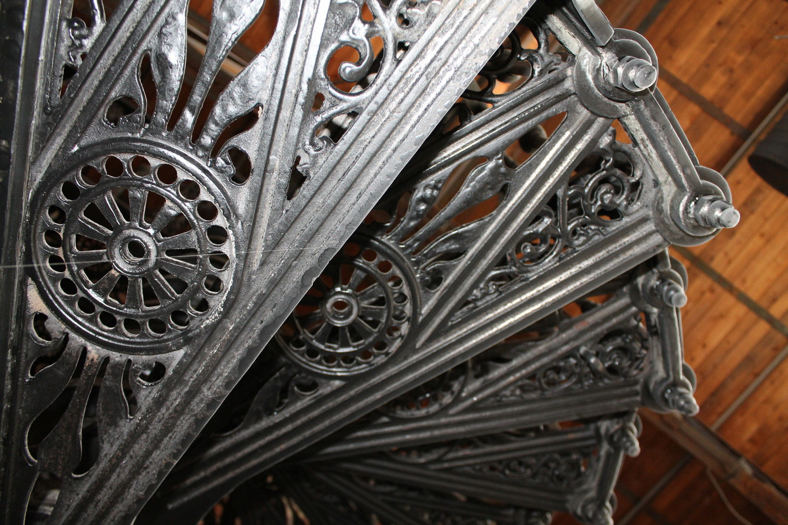 Обложка проекта: Арт Хаус. Азов