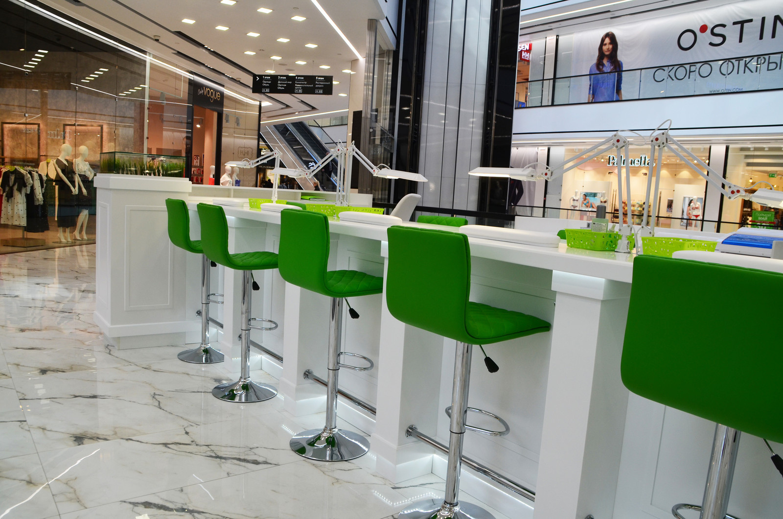 салон красоты в торговом центре