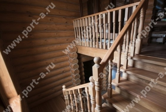 Загородный дом из бревна