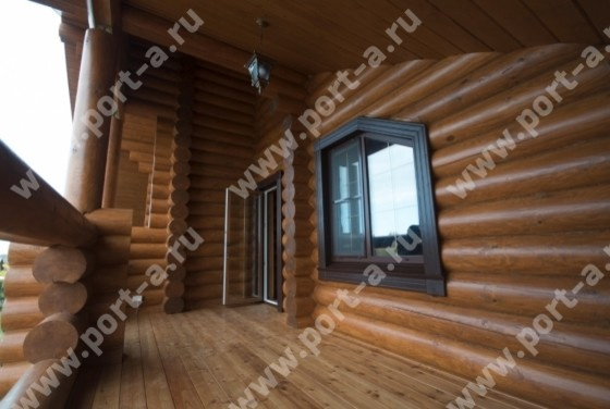 Загородный дом из бревна