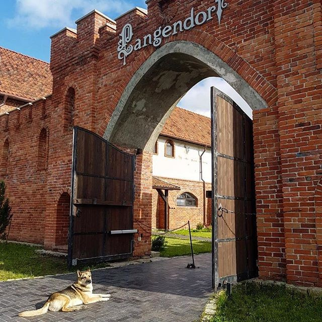 Замковое имение "Лангендорф"