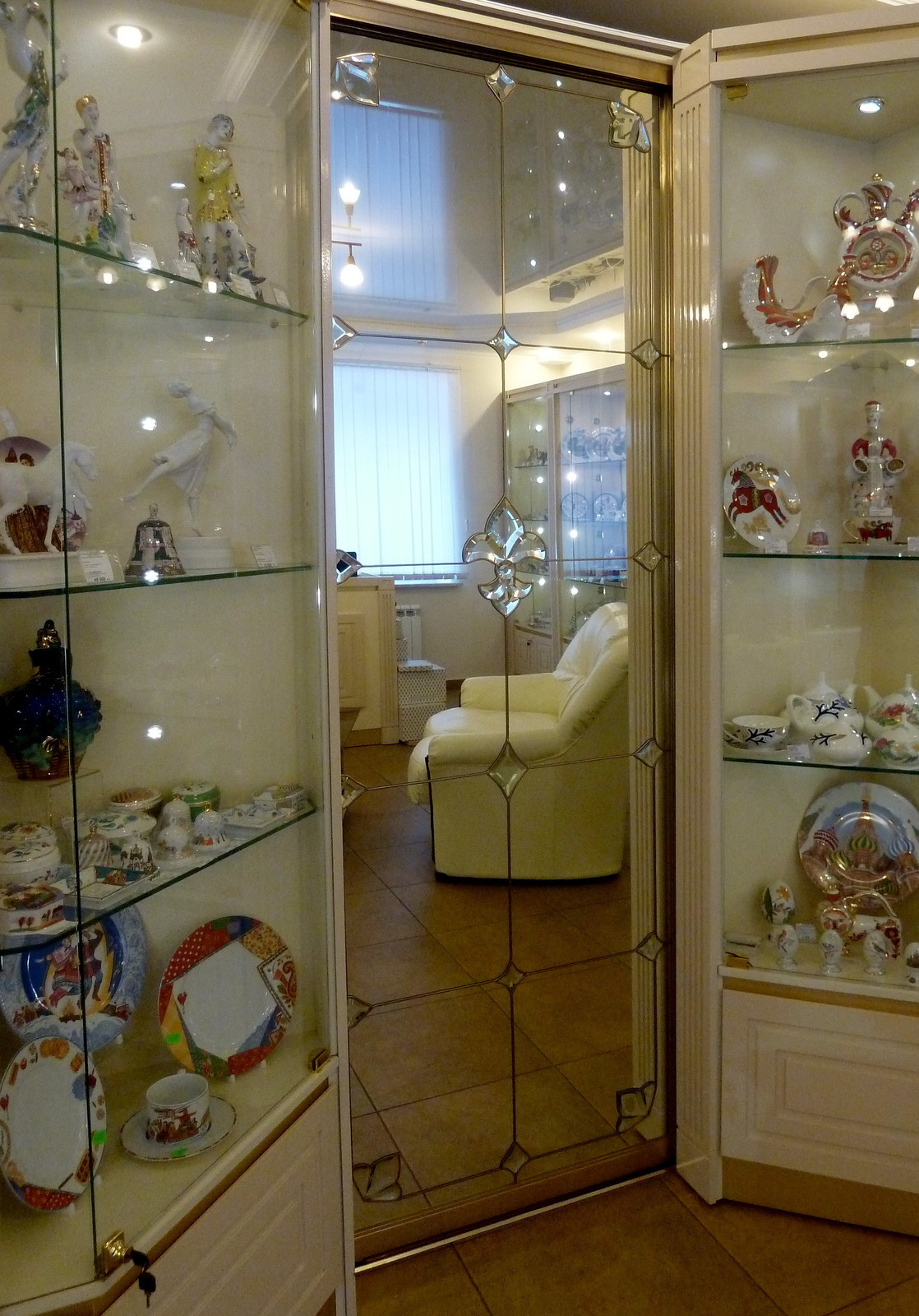 Витражи на зеркалах шкафов-купе