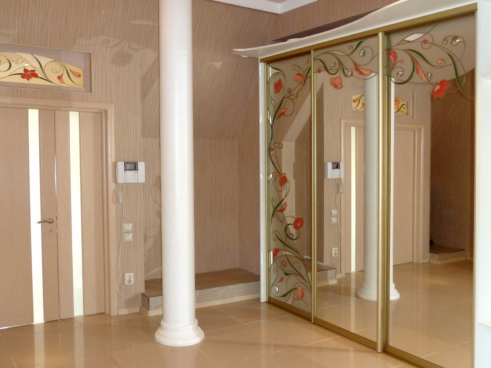 Витражи на зеркалах шкафов-купе