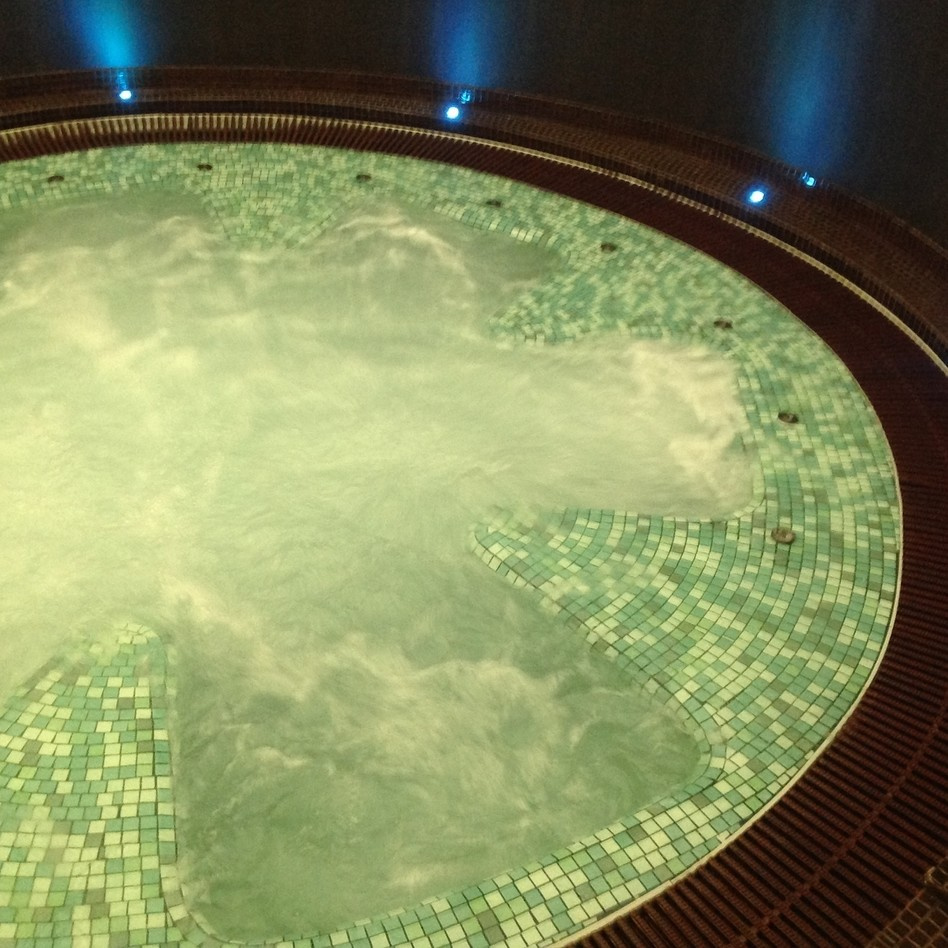 Частные бассейны с морской водой и SPA в фитнес-центре "Кимберли Лэнд"