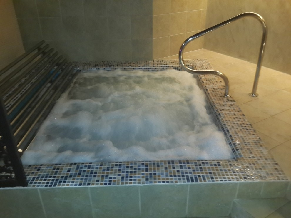 Частные бассейны с морской водой и SPA в фитнес-центре "Кимберли Лэнд"