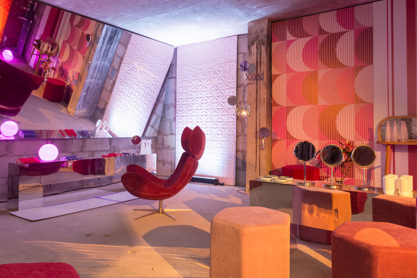 Интерьеры иммерсивного спектакля, дизайнер Саяна Максанова, kovalishin.ru