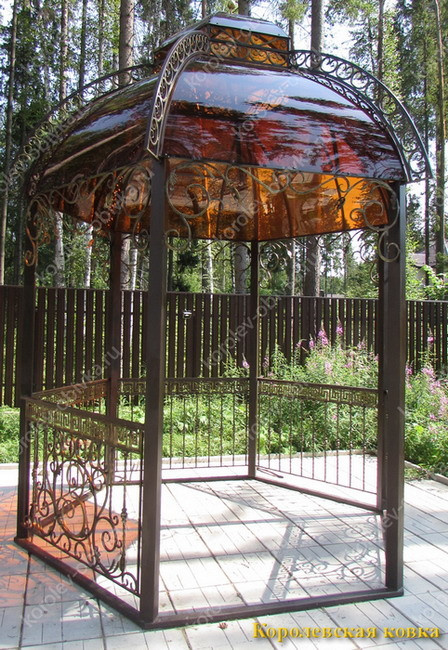 Кованая беседка в сад