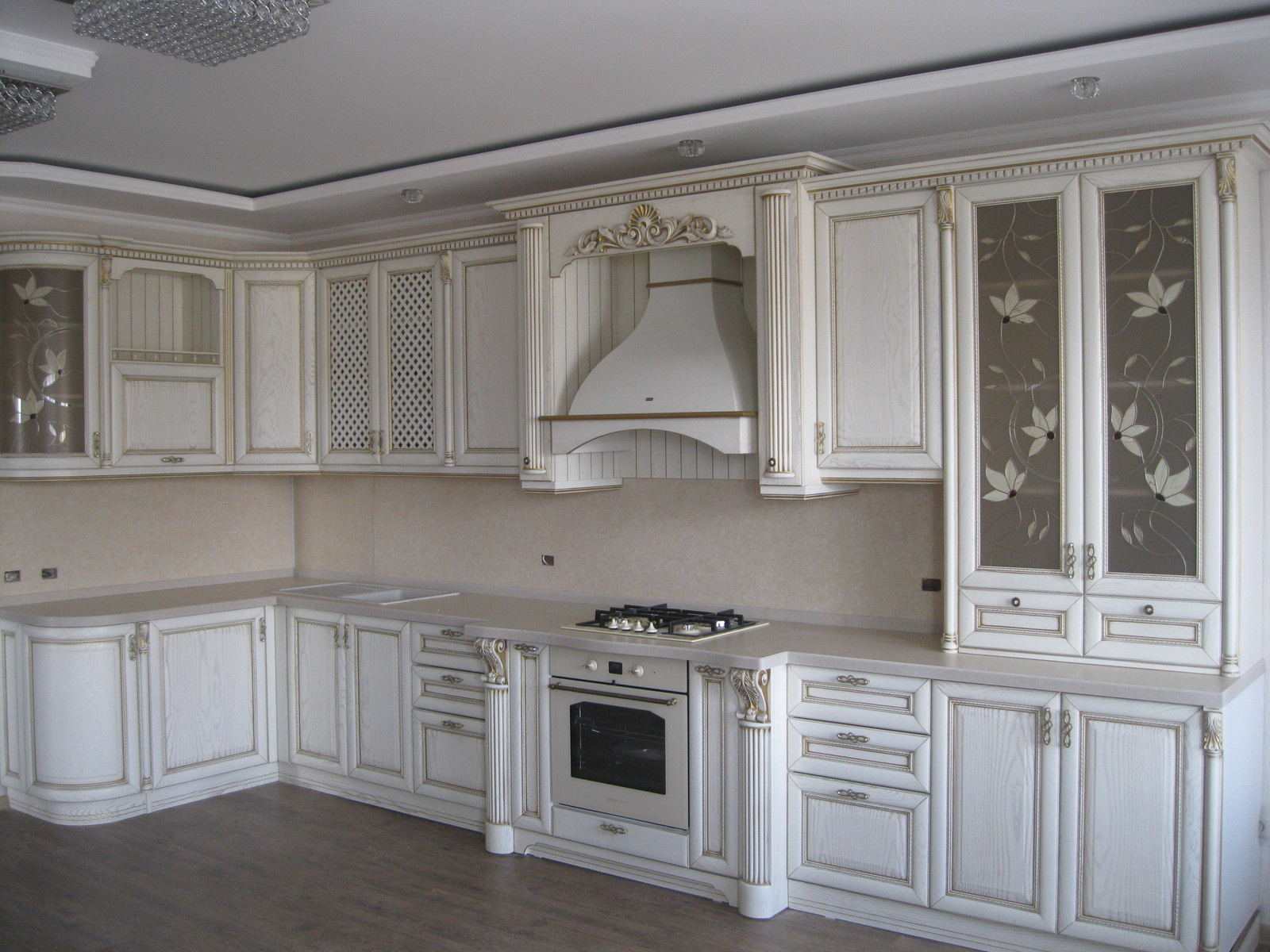 Обложка проекта: кухня  классика