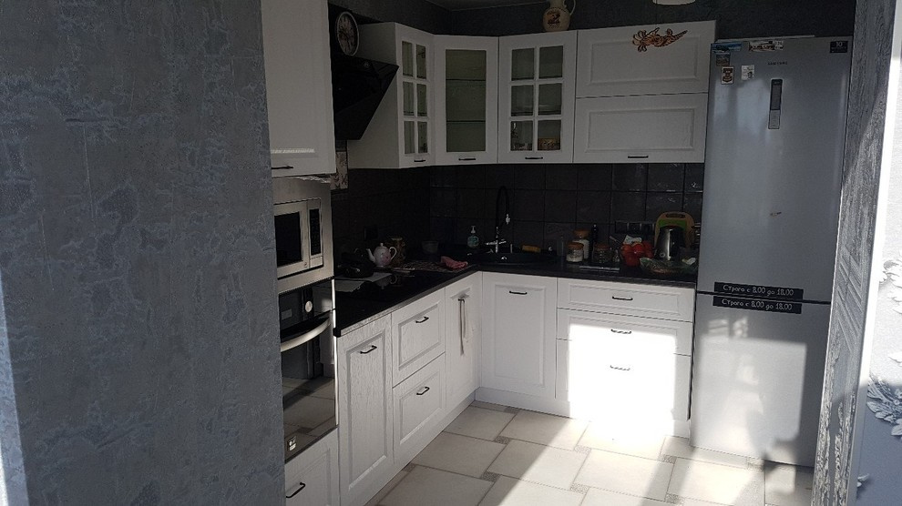 Обложка проекта: БЕЛАЯ КУХНЯ: ЛАКОНИЧНОСТЬ И ПРОСТОТА