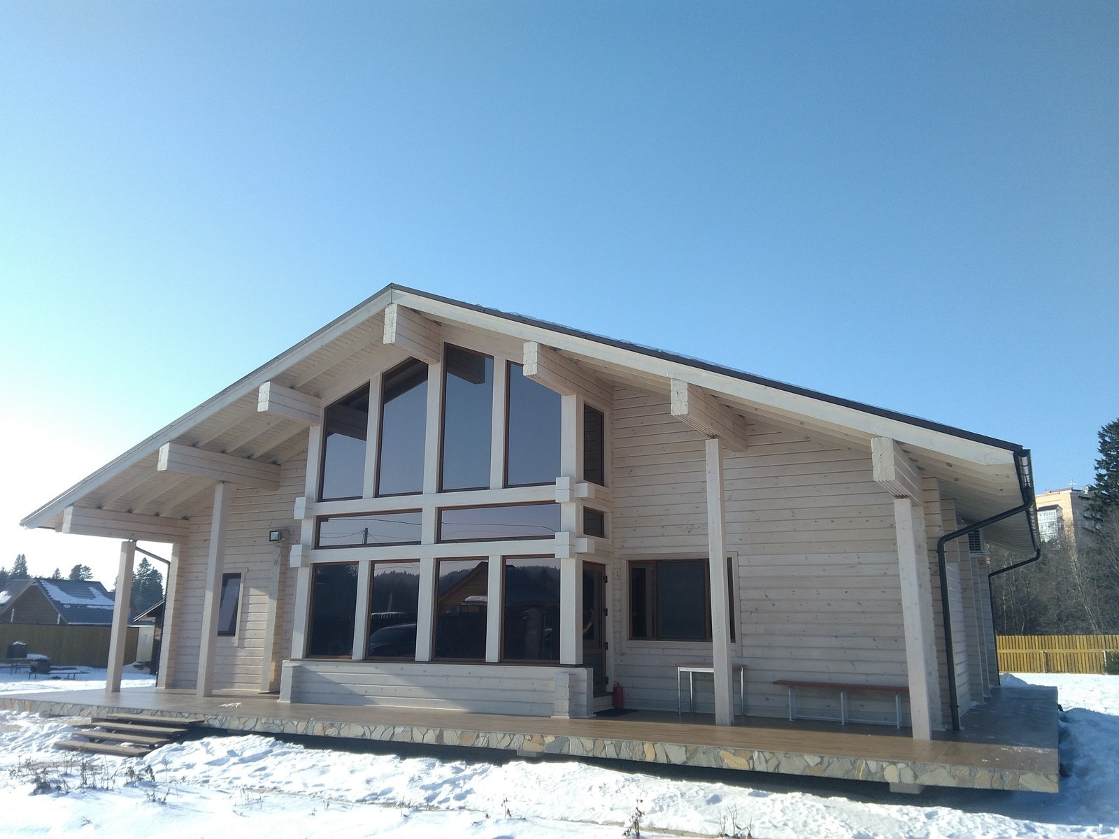 Коттедж из клееного бруса Ангарской сосны в поселке "Горный"