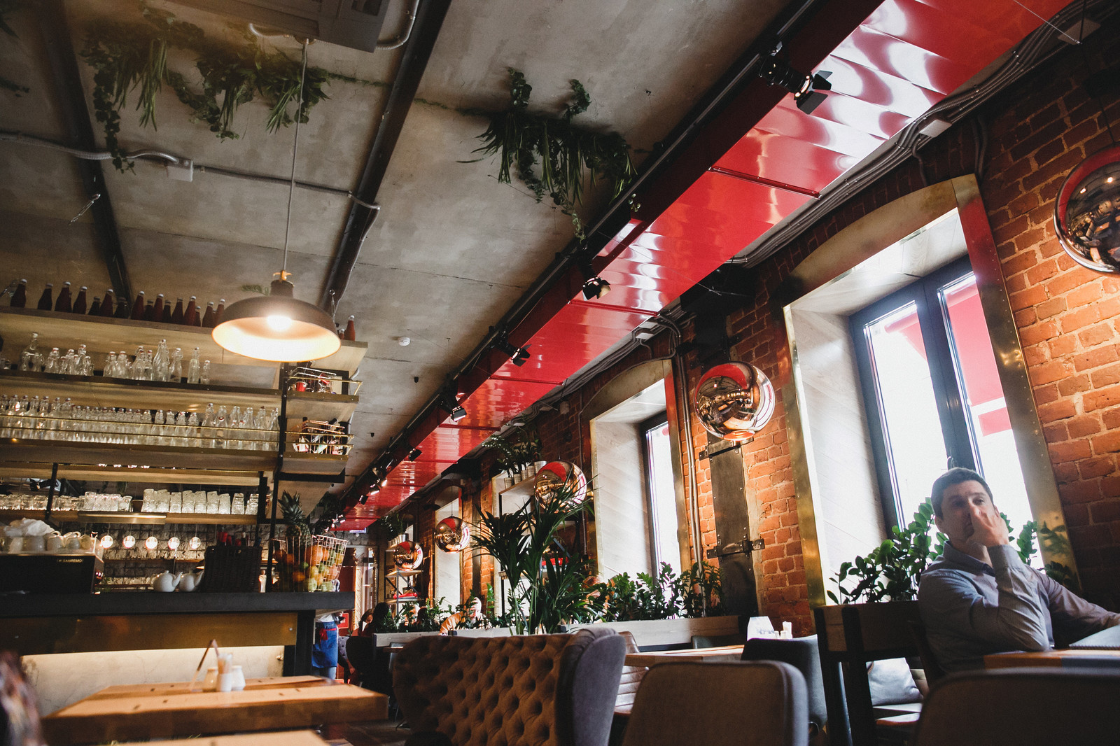 Обложка проекта: Металл и дерево для ресторана Ketch Up Burgers на Васильевском острове