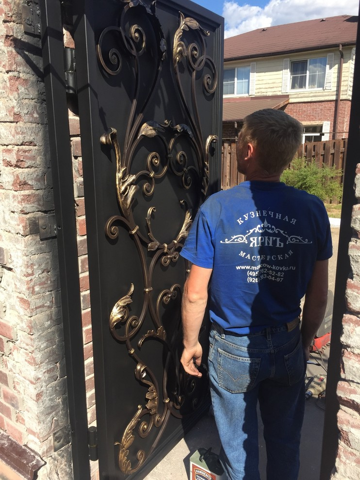 Кованая калитка