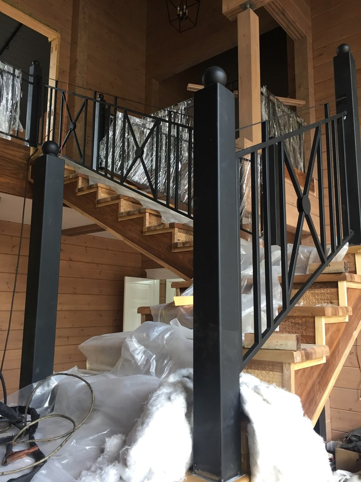 Лестница в загородный дом