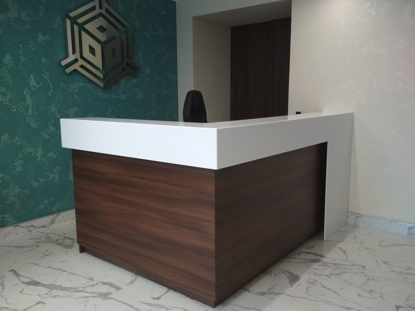Стойка ресепшн