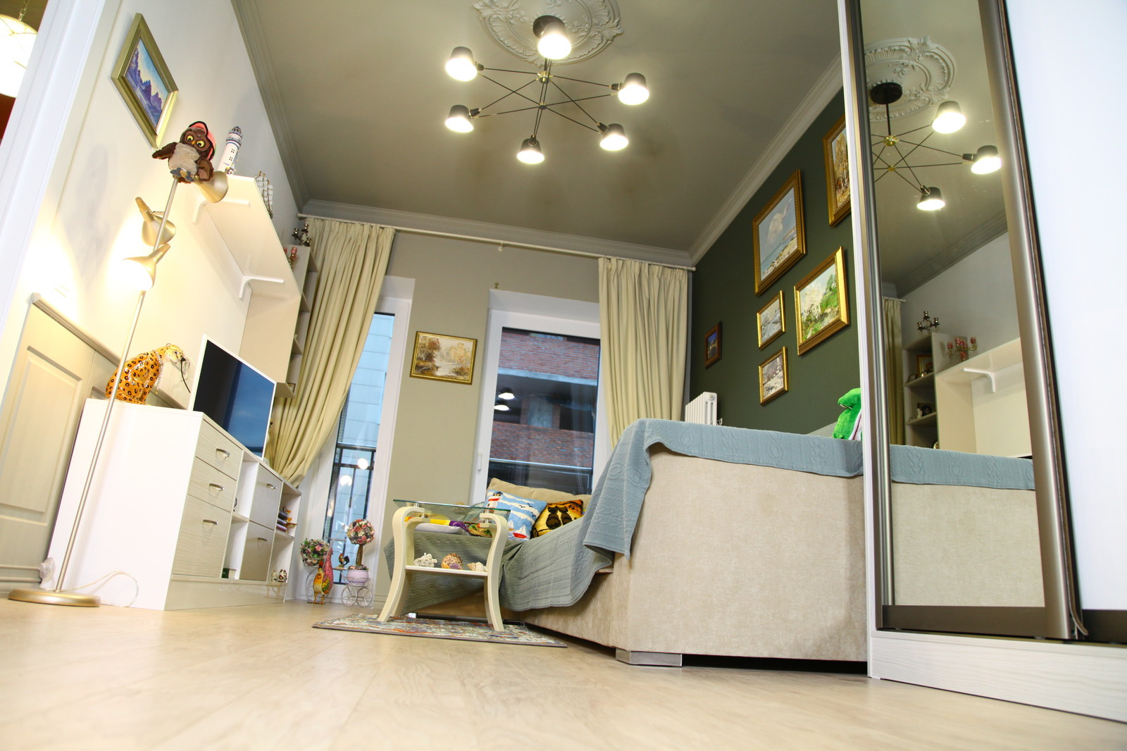 однешка на Декабристов 41