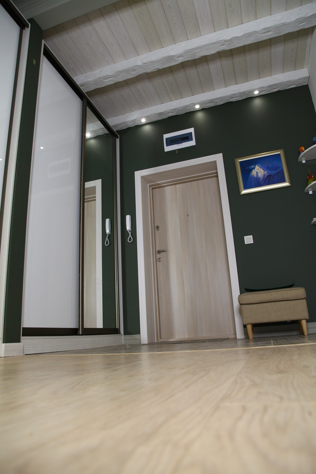 однешка на Декабристов 41