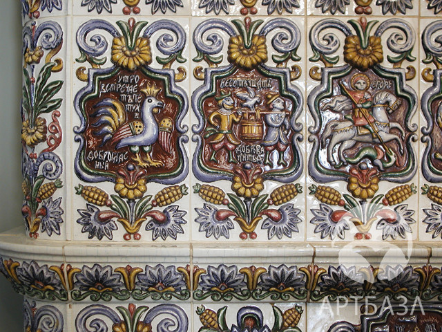 Изразцовый камин "Золотые Ключи"