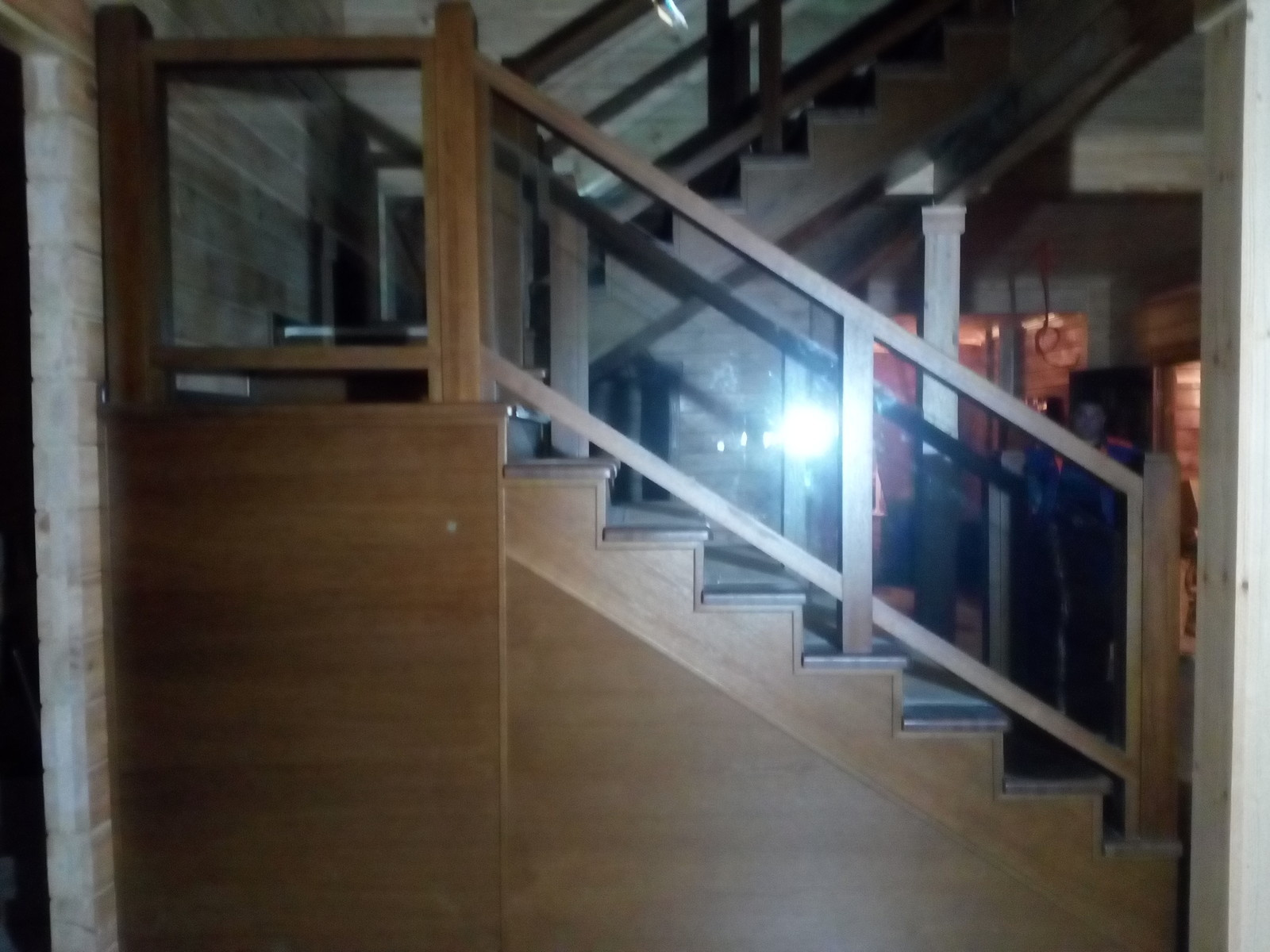 Деревянная лестница Медведь