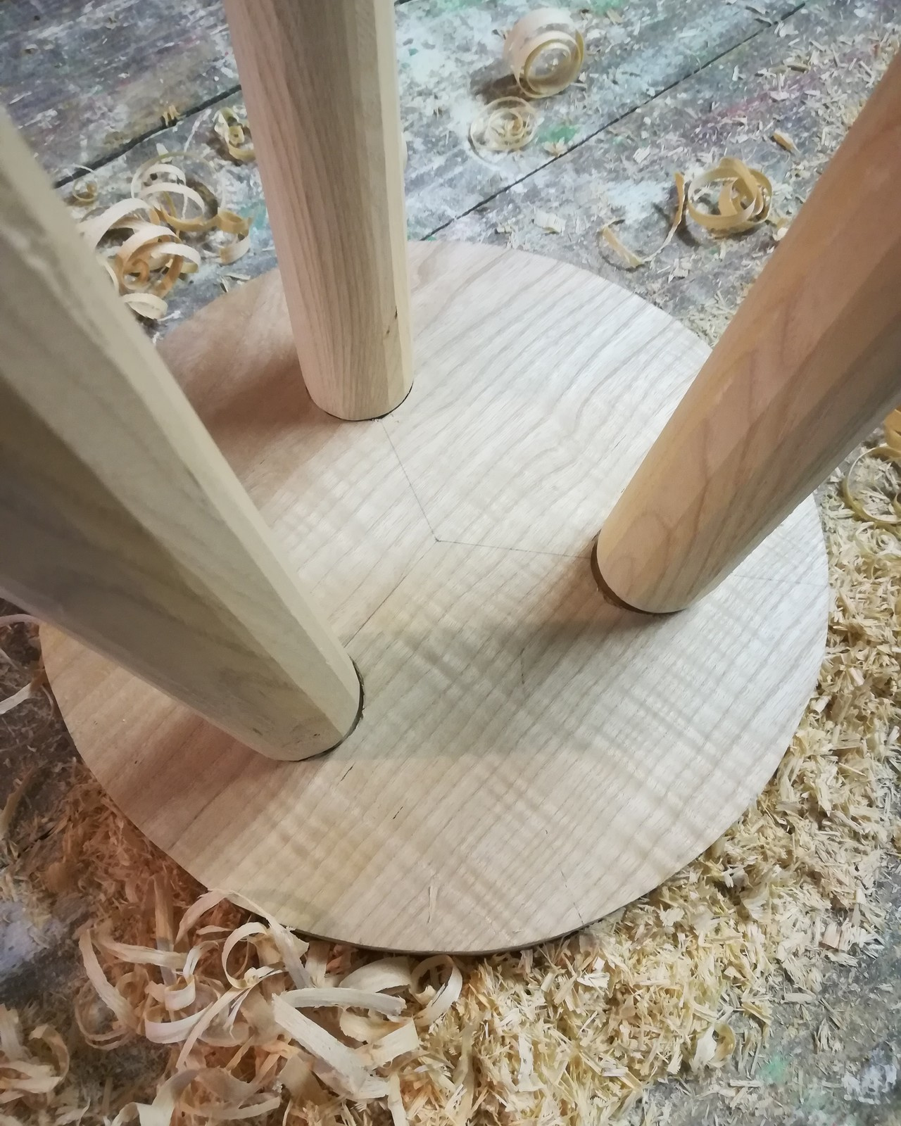 Мебель из цельного дерева