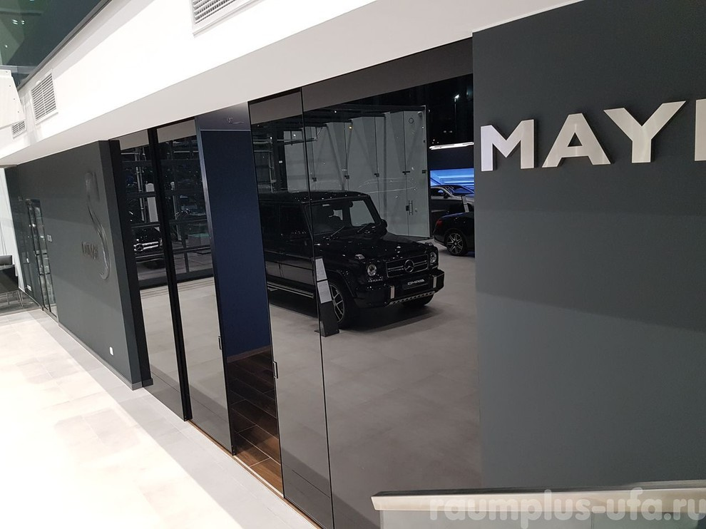 Обложка проекта: Раздвижная перегородка в автосалоне Mercedes Benz