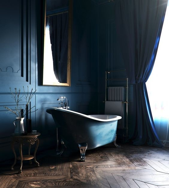 Palace Classic Dark Interior