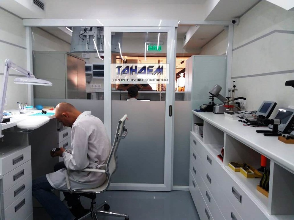 Изготовление и монтаж Стационарной перегородки Tandem-Standart