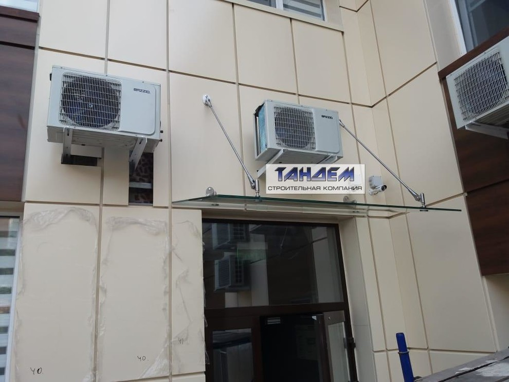 Изготовление и монтаж Стеклянных козырьков