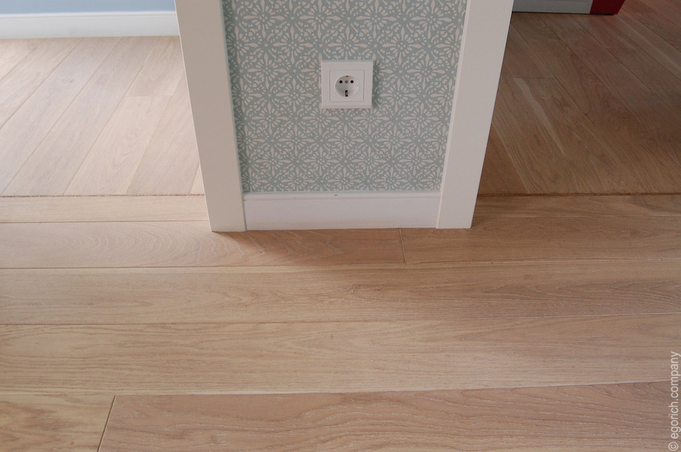 Холл. Детали работ