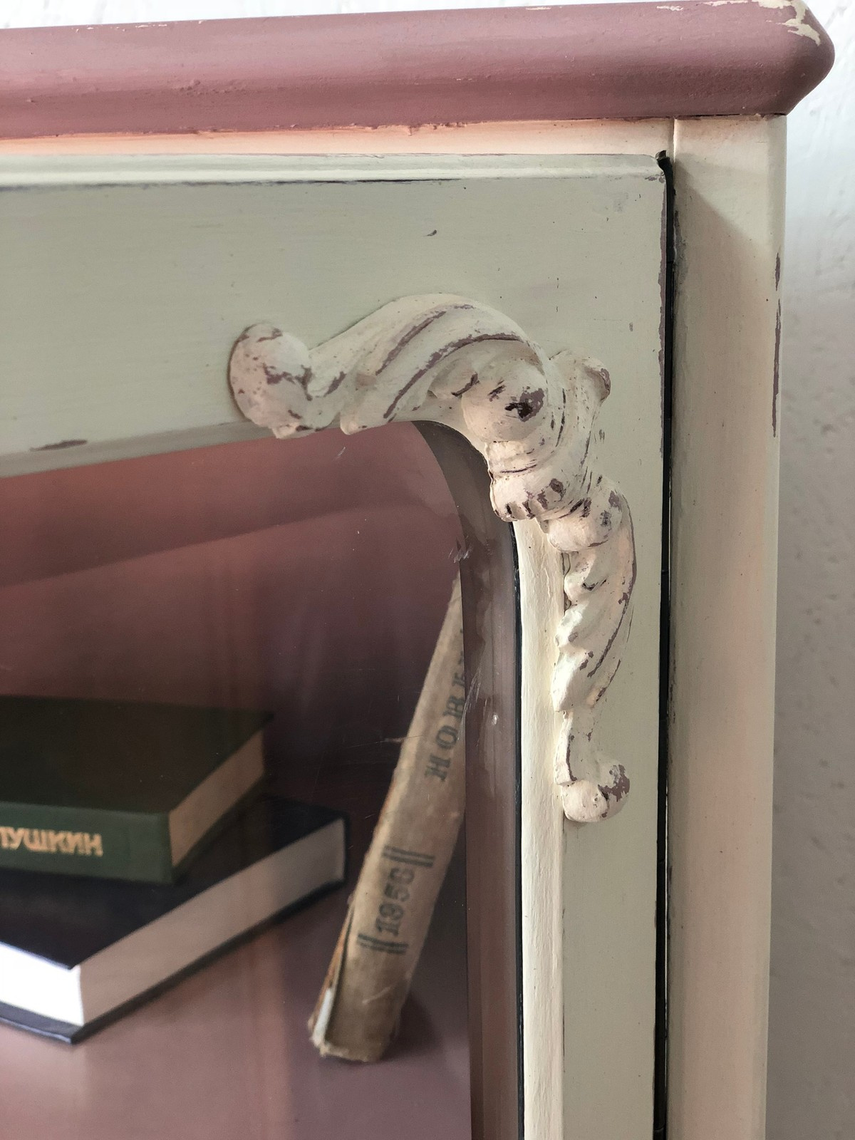 Мастерская "КРАКЕЛЮР" Мебель с характером