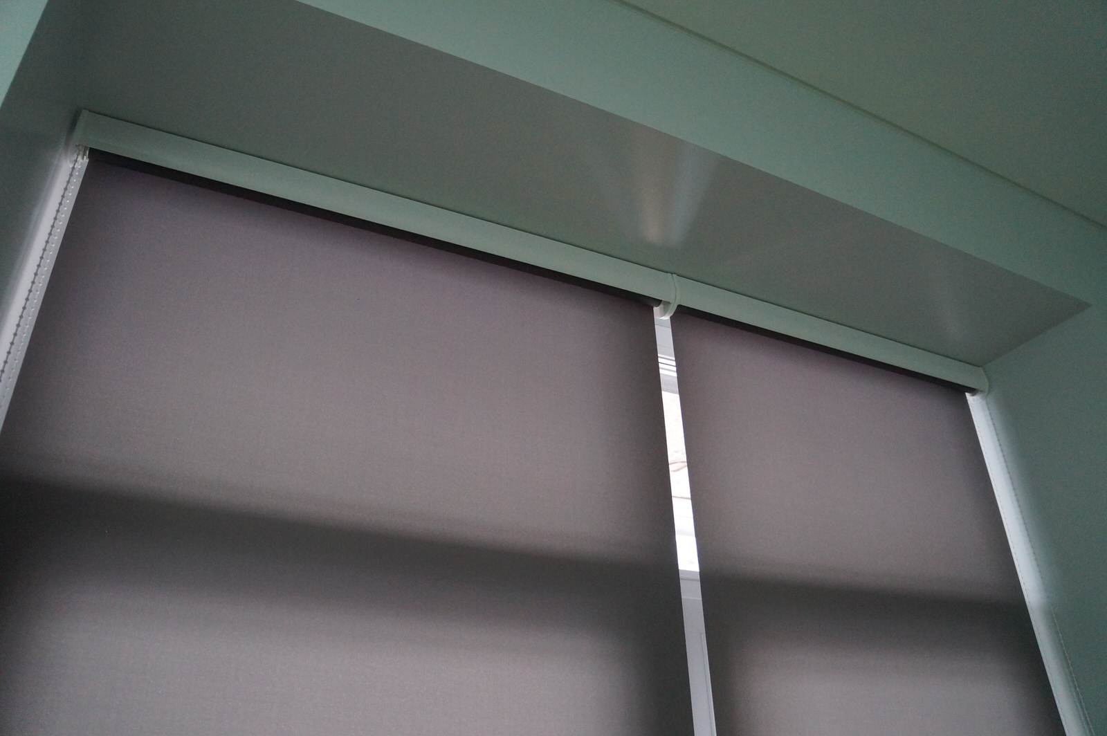 Рулонные шторы в спальню