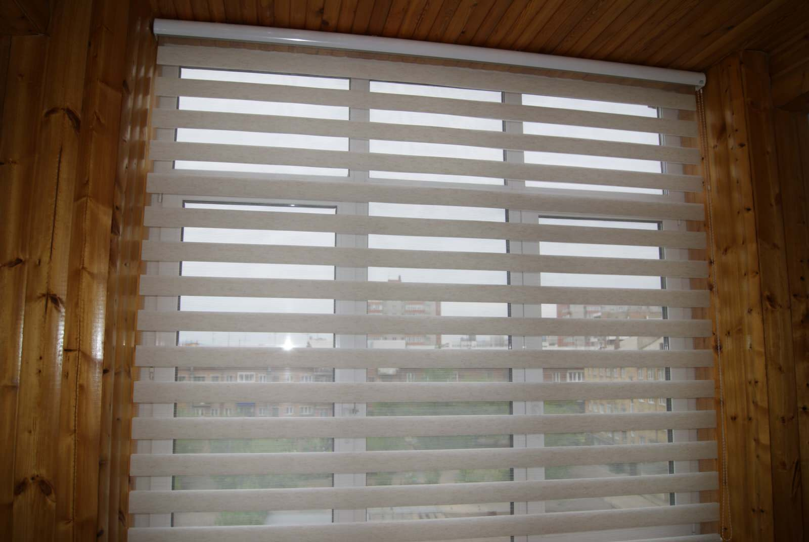 Рулонные шторы "Зебра"