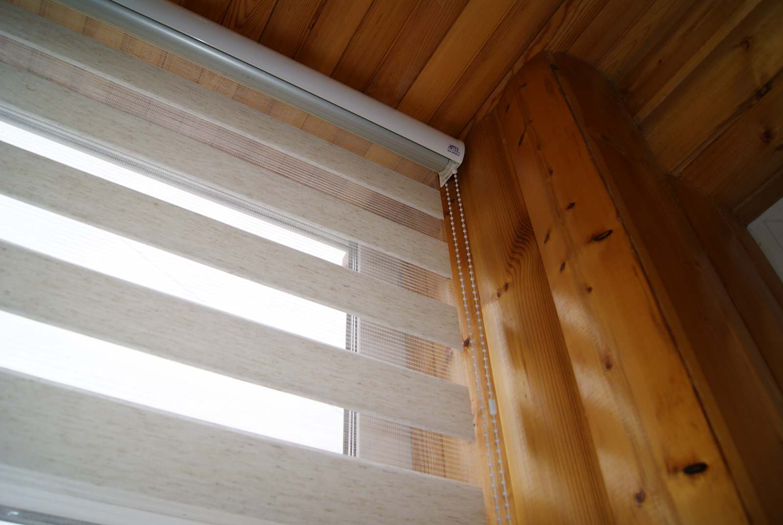 Рулонные шторы "Зебра"