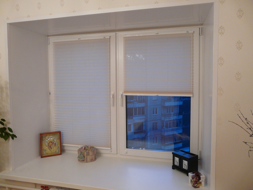 Плиссе в спальне