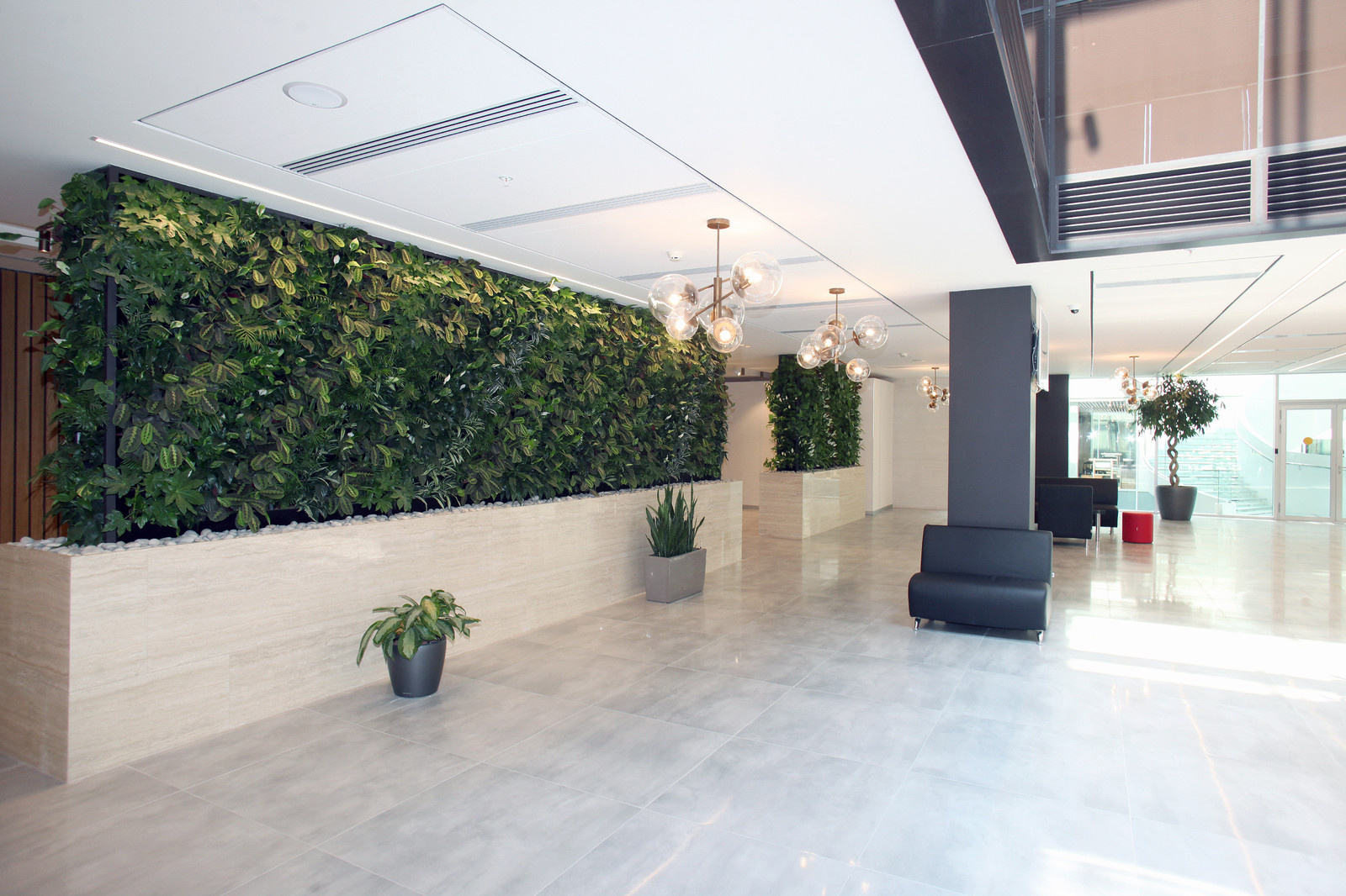 Обложка проекта: Озеленение холла Бизнес-Центра